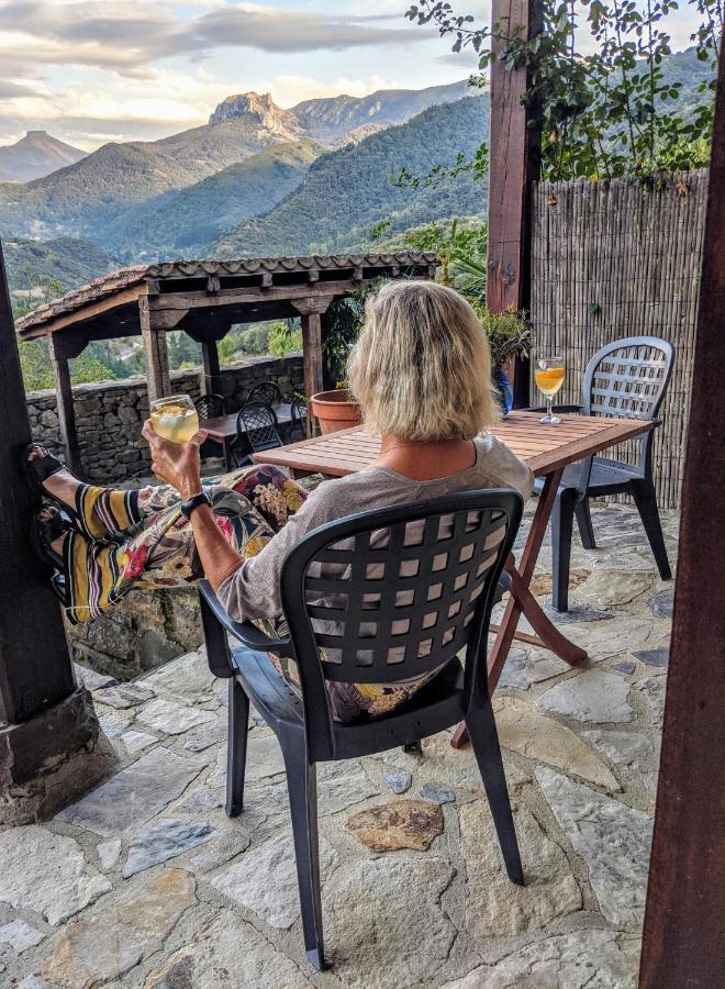 Olmares Terrace Apartment - Picos De Europa Lomeña Exteriör bild